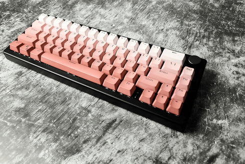 Gradient roze keycaps in double shot PBT – slijtvast en stijlvol